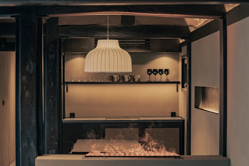 以深沈的色調為主色。Photo by SungMin Hong 以深沈的色調為主色。Photo by SungMin Hong