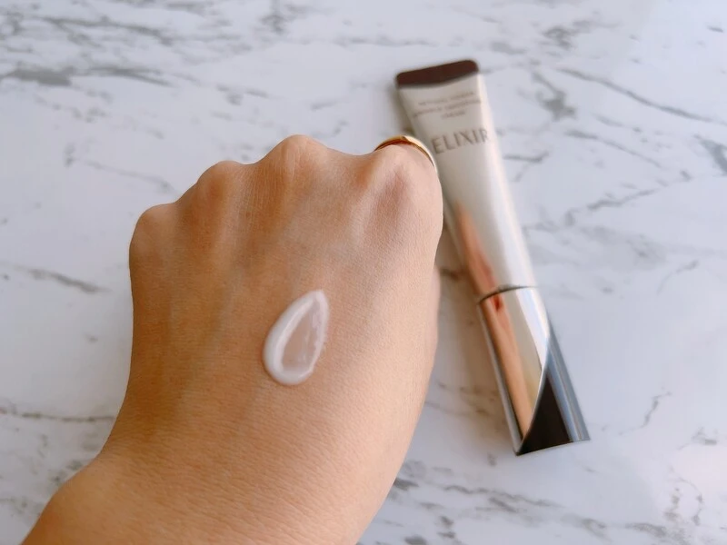 ELIXIR怡麗絲爾「A醇小金管」膠原A醇超導抗皺精華15g,NT2,000、22g,NT2,500 ELIXIR怡麗絲爾「A醇小金管」膠原A醇超導抗皺精華15g,NT2,000、22g,NT2,500