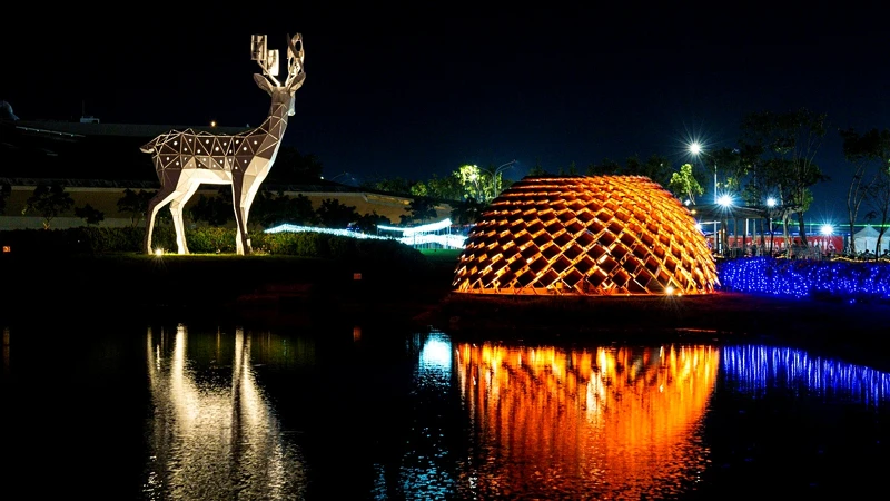 高鐵燈區-綠能展區:種子大爆發 高鐵燈區-綠能展區:種子大爆發