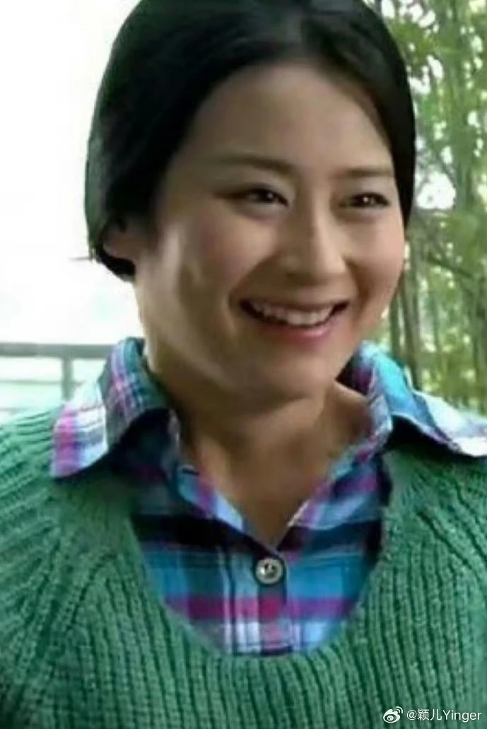 穎兒曾PO當年的胖照自嘲。 穎兒曾PO當年的胖照自嘲。