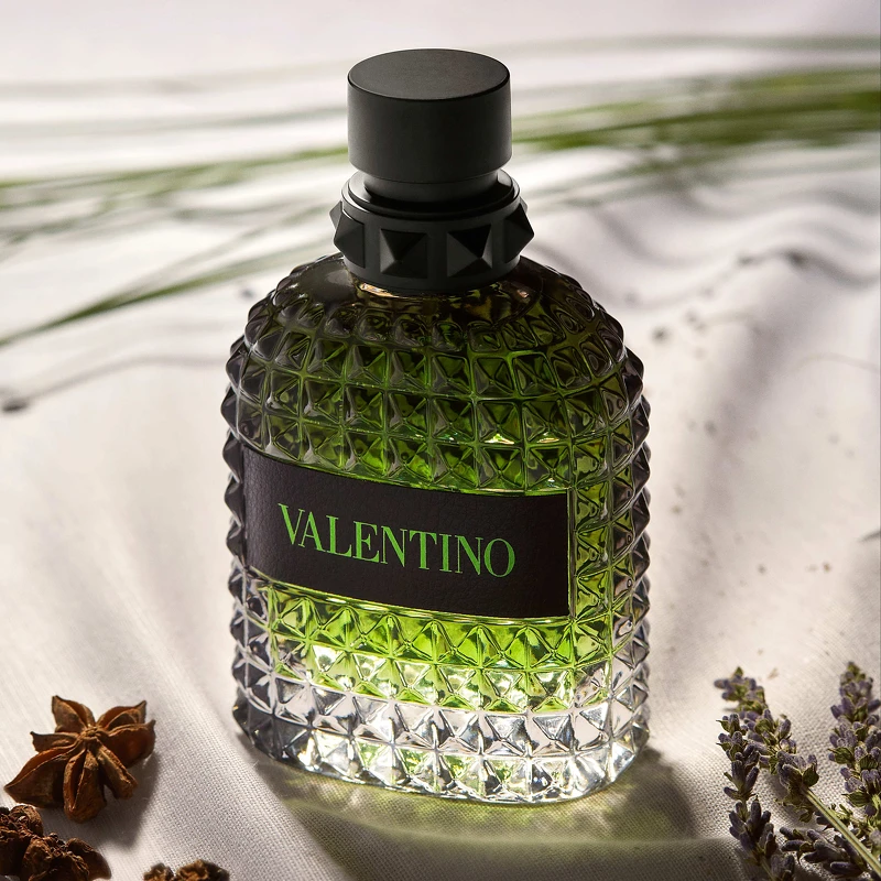(Valentino訂製羅馬男香GREEN STRAVAGANZA UOMO50ml、NT3,300、100ml，NT4,500