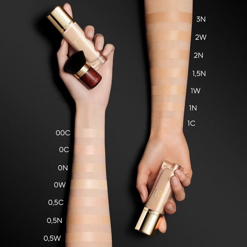 Guerlain嬌蘭24K純金光透精華粉底SPF 20/ PA+++ 14色手部試色。