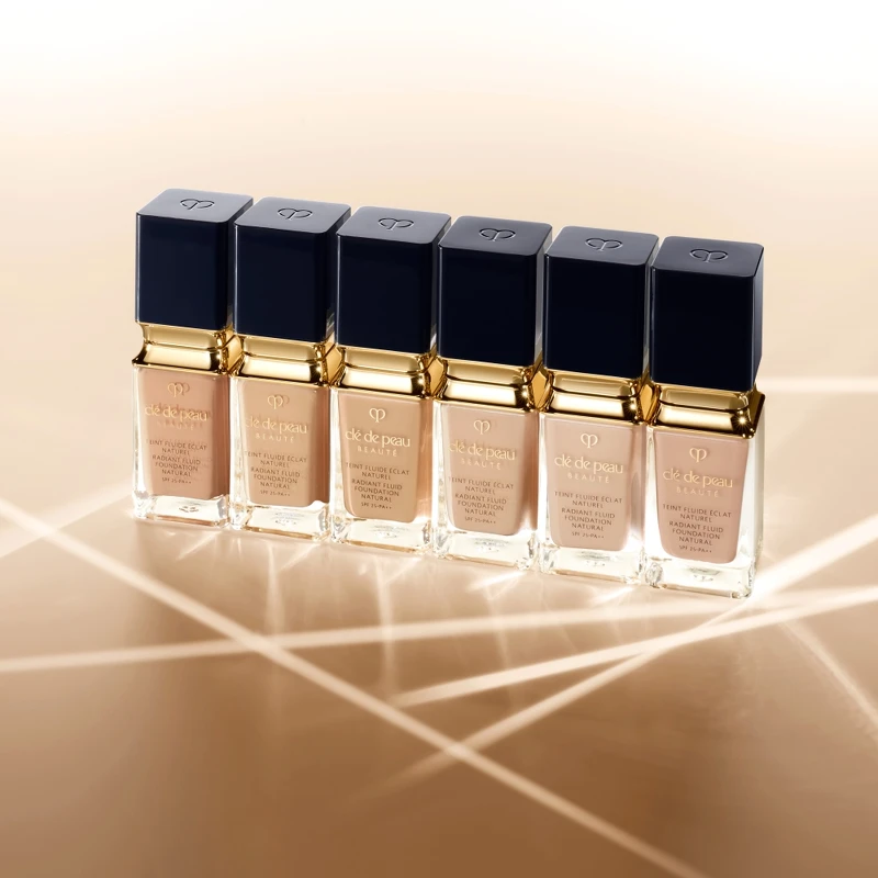 肌膚之鑰恆潤光采粉凝露SPF25/PA++(共8色)，NT4,200