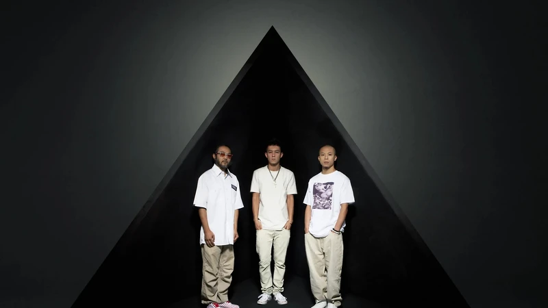 陳冠希、MC仁、廚房仔「三角度 3 CORNERZ」 陳冠希、MC仁、廚房仔「三角度 3 CORNERZ」