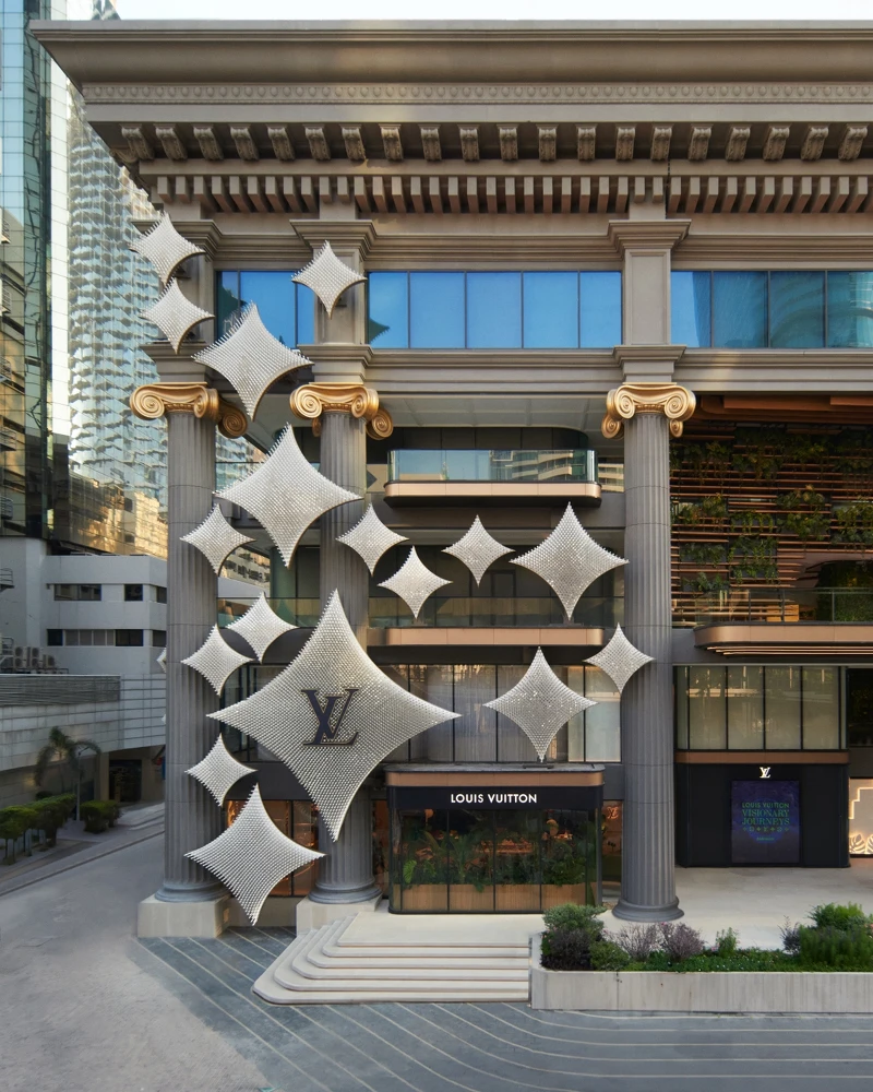 路易威登在曼谷的全新概念店「LV The Place Bangkok」。