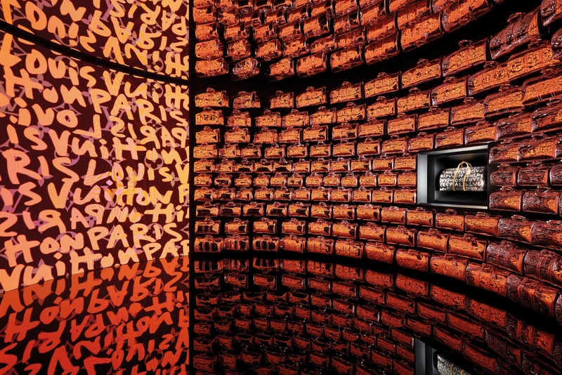 一樓空間將展示精彩可期的沉浸式展覽《Visionary Journeys》。