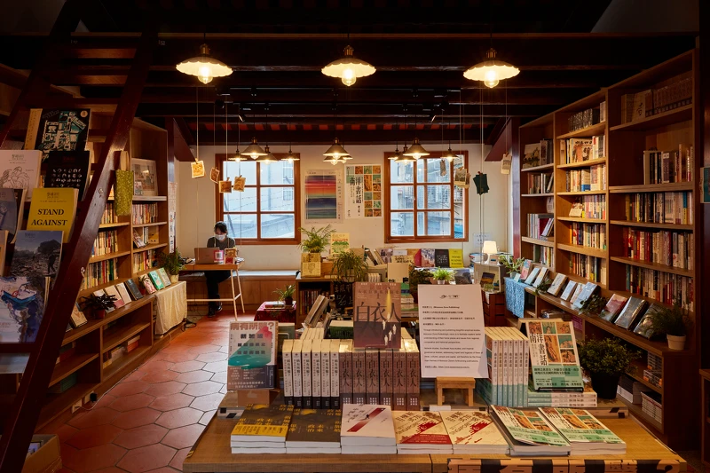 季風帶書店。攝影/羅柏麟 季風帶書店。攝影/羅柏麟