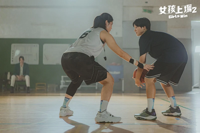 楊晴(左)和蔡佳芸(右)曾是女籃球員,以真實經驗談《女孩上場2》角色。 楊晴(左)和蔡佳芸(右)曾是女籃球員,以真實經驗談《女孩上場2》角色。