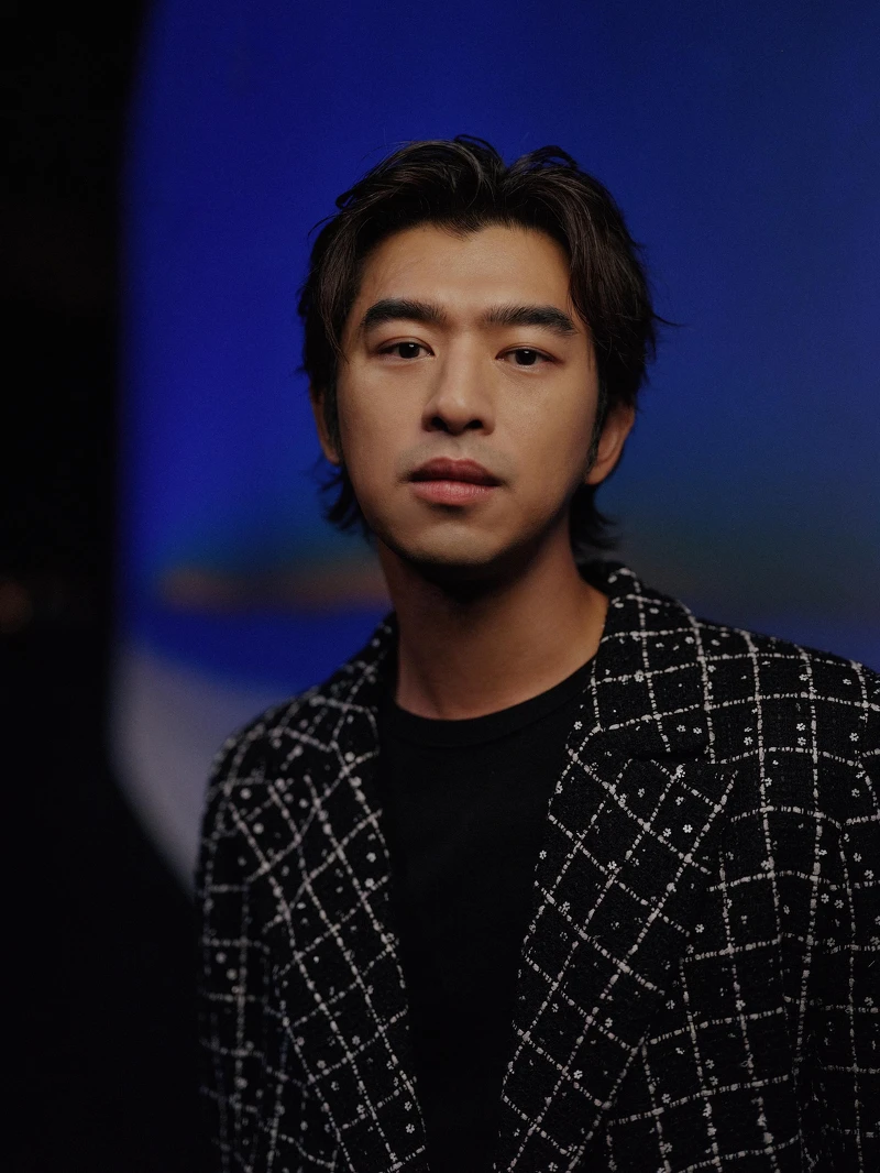 陳柏霖帥氣出席Chanel 2024秋冬大秀。