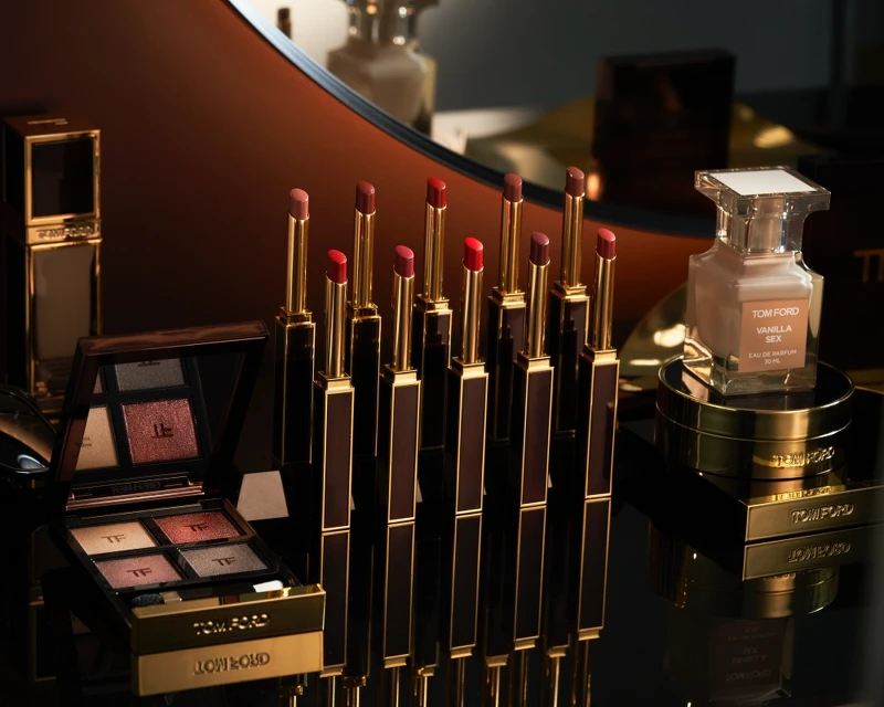 Tom Ford超模黑跟緞光脣膏(10色)，NT1,680