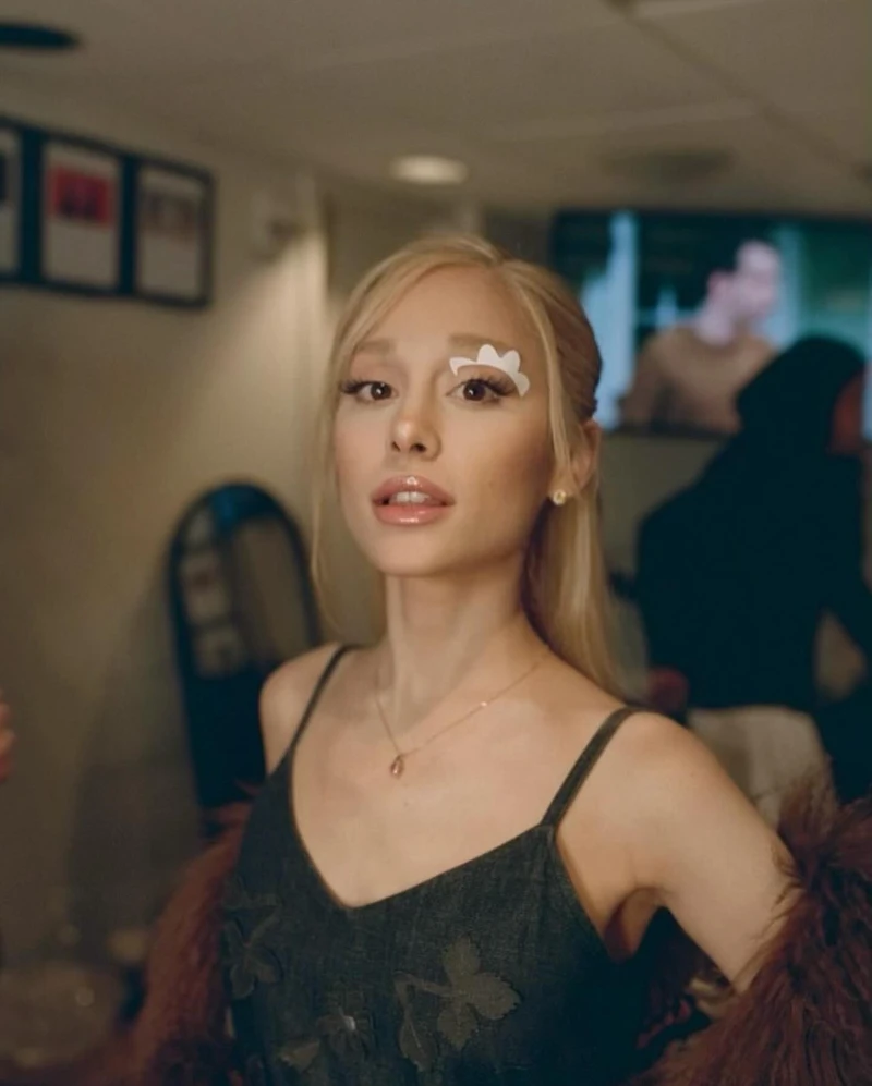 Ariana Grande演出《週六夜現場SNL》