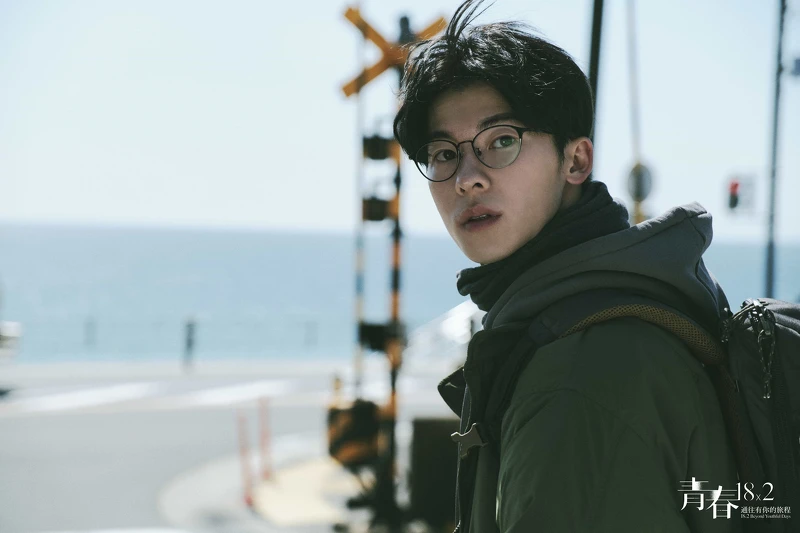 《青春18x2 通往有你的旅程》「鐮倉高校前車站平交道口」是片中Jimmy展開獨旅的起始點 《青春18x2 通往有你的旅程》「鐮倉高校前車站平交道口」是片中Jimmy展開獨旅的起始點