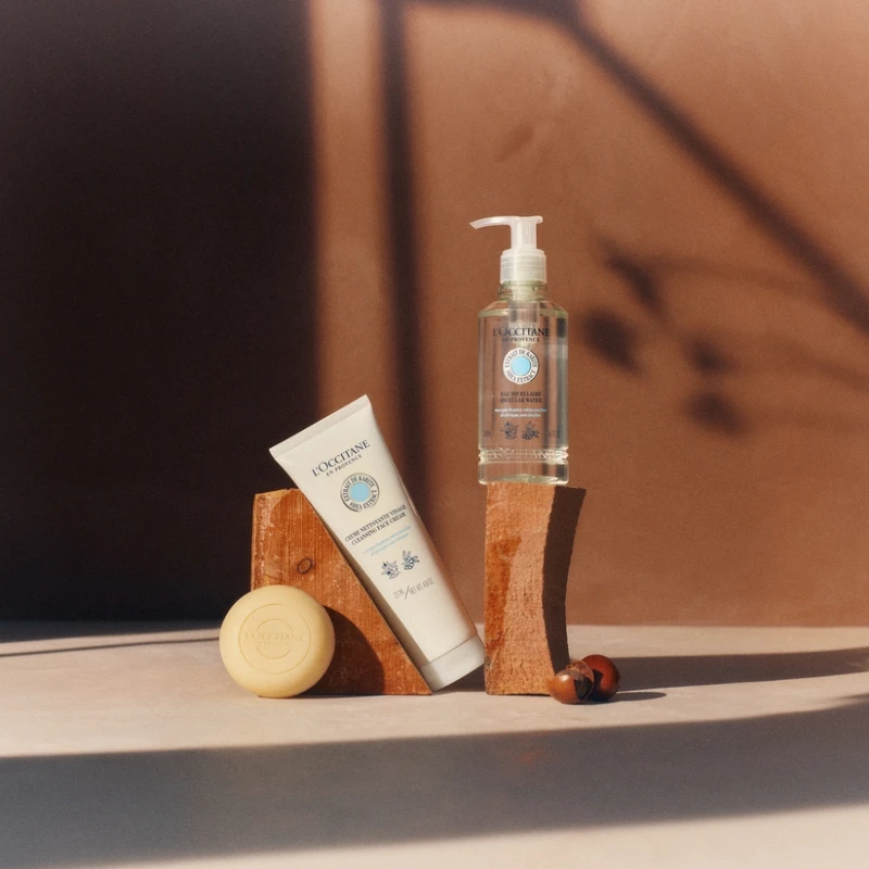 (左起)L'OCCITANE歐舒丹乳油木橙花淨透潔面皂75g，NT800、乳油木橙花淨透潔面乳、乳油木橙花淨透潔膚水。