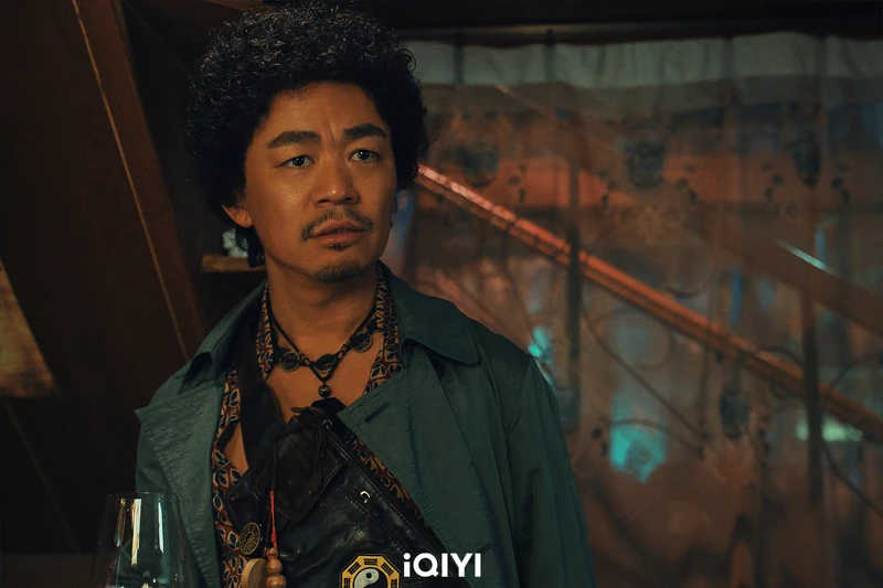 《唐人街探案》是同名電影在20年推出的劇集，唐人街偵探「唐仁」（王寶強 飾）