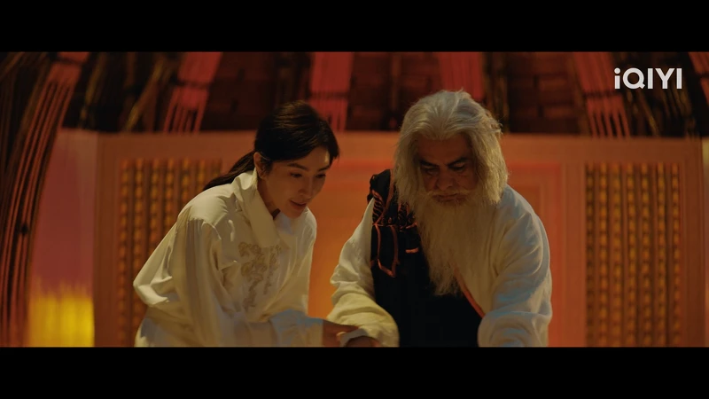 《唐人街探案2》楊謹華劇中變身靈修團體主理人控制教友