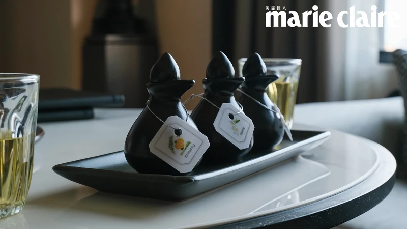 The ii 水療中心進行前先挑選喜歡的精油味道