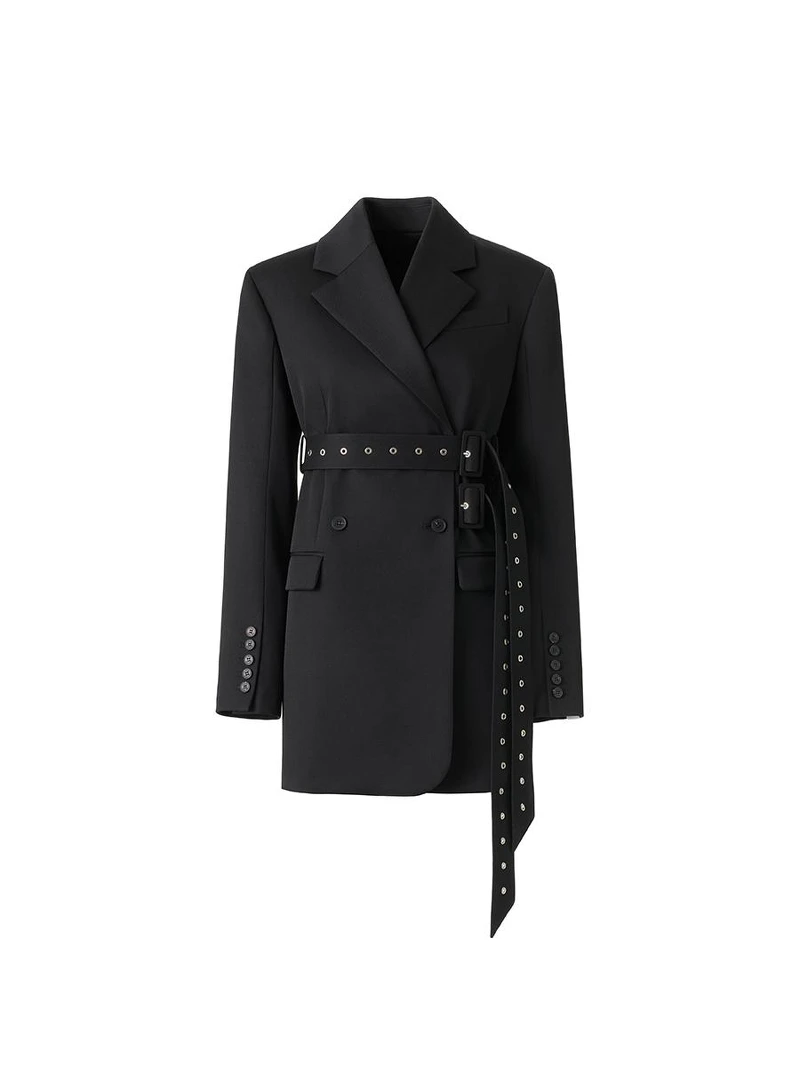 配腰帶羊毛西裝外套NT$9999。