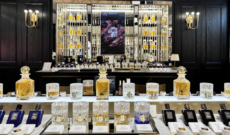 KILIAN PARIS位於新光三越台中中港店3F KILIAN PARIS位於新光三越台中中港店3F