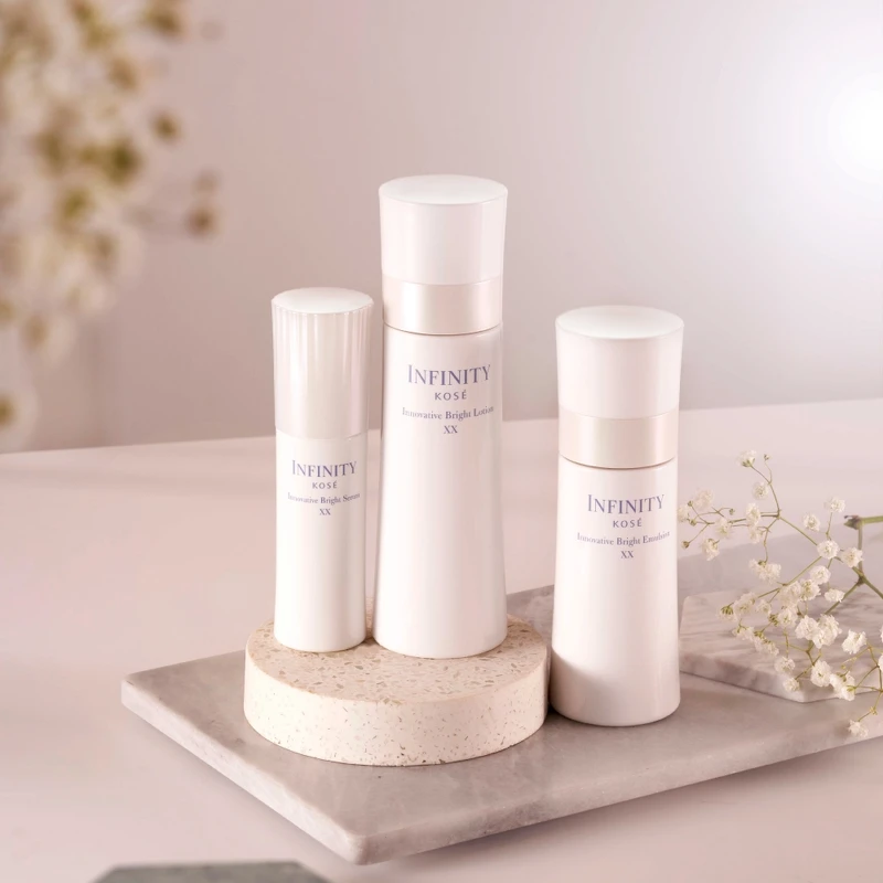 KOSE無限肌緻珍白煥光系列情境圖。