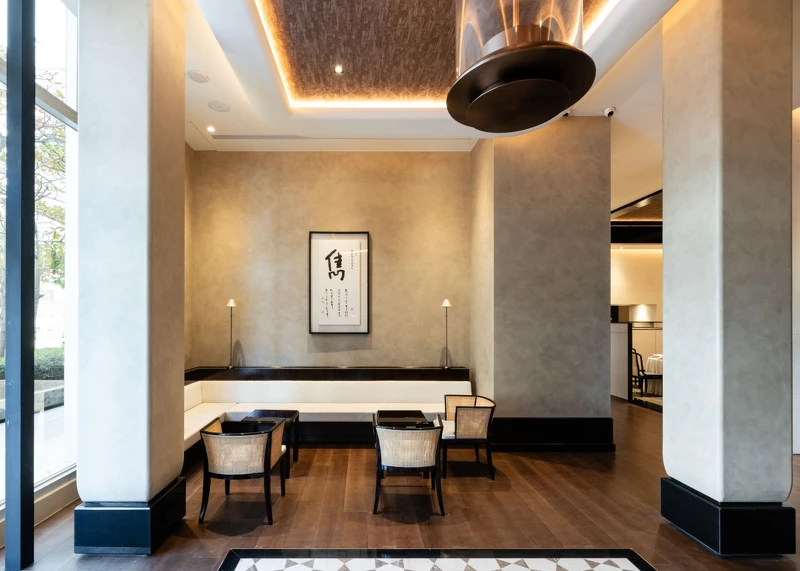 空間展現敦厚大宅氣勢不凡一面。