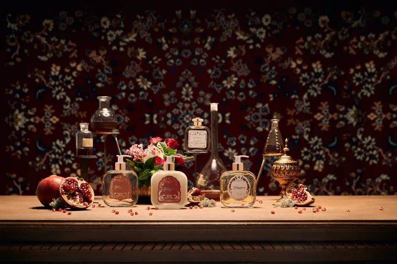 Santa Maria Novella佛羅倫斯1221系列 Melograno波斯石榴花形象圖。 Santa Maria Novella佛羅倫斯1221系列 Melograno波斯石榴花形象圖。