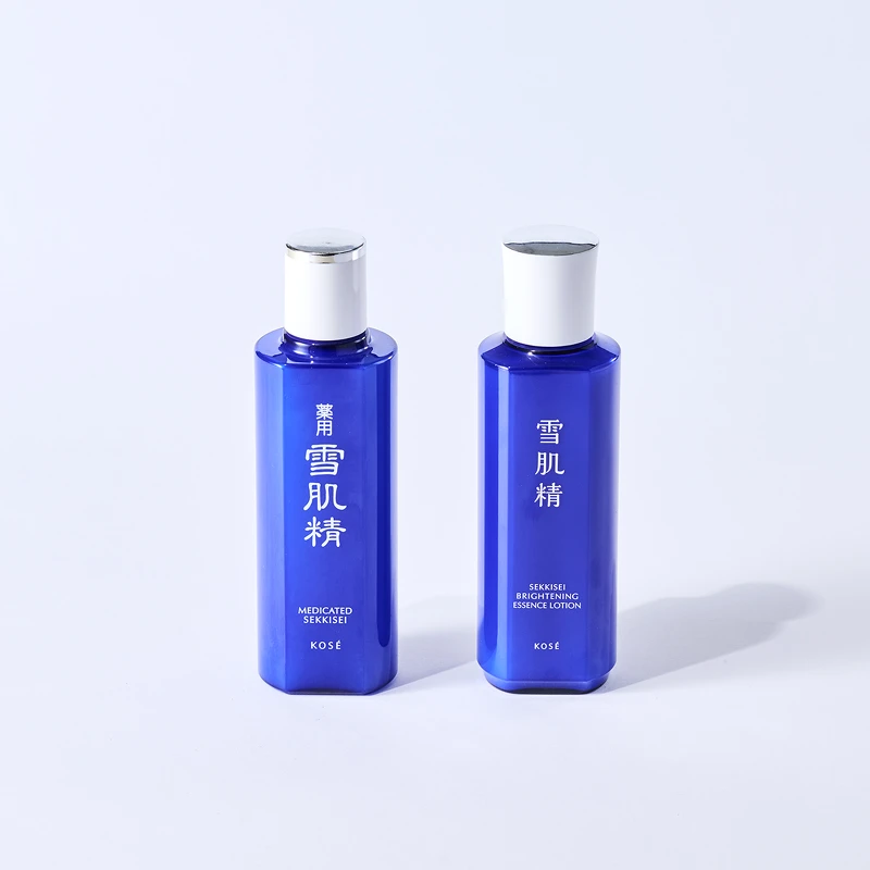 (左)雪肌精、(右)雪肌精澄白薏透露。