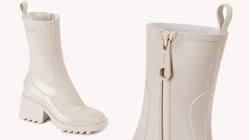 Betty橡膠中筒雨靴,Chloé 。 Betty橡膠中筒雨靴,Chloé 。