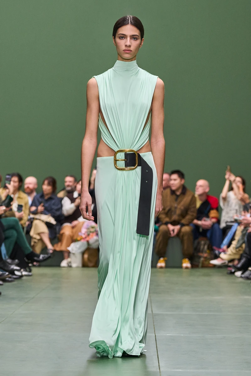 Loewe 2024秋冬系列。