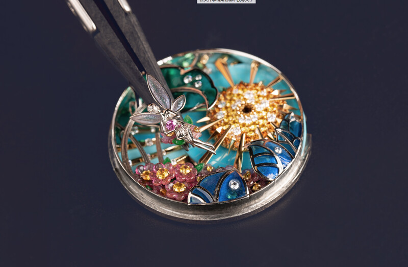 VCA 2024新錶亮點：Lady Arpels Jour Enchantée 腕錶工藝圖