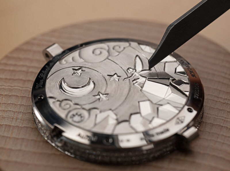 VCA 2024新錶亮點:Lady Arpels Nuit Enchantée 腕錶工藝圖 VCA 2024新錶亮點:Lady Arpels Nuit Enchantée 腕錶工藝圖