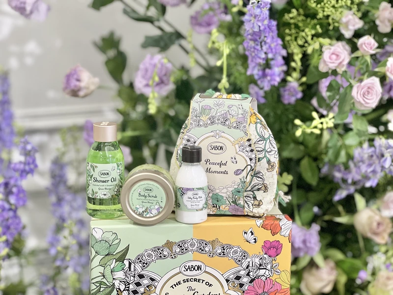 感官境遇明星三部曲禮盒 $1,580 沐浴油100ml、身體磨砂膏60g、絲綢身體乳液50ml