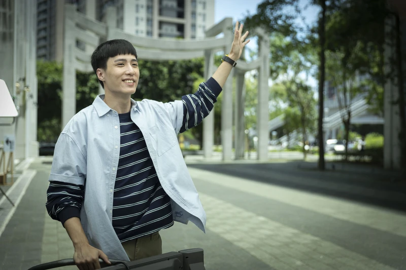 《省省吧！我家富貴發》「環保天菜」余晉在劇中展現開朗陽光的一面。