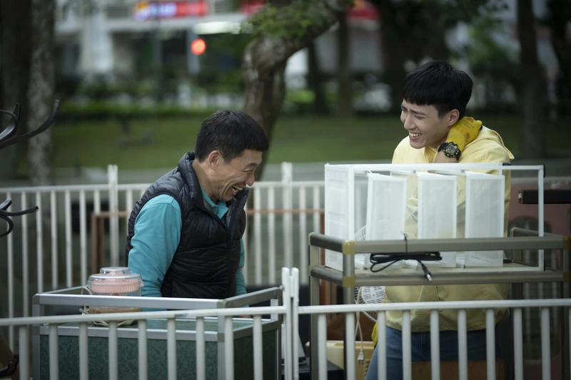 《省省吧！我家富貴發》余晉（右）很榮幸能和郭子乾飾演父子，戲外也培養出好友情。