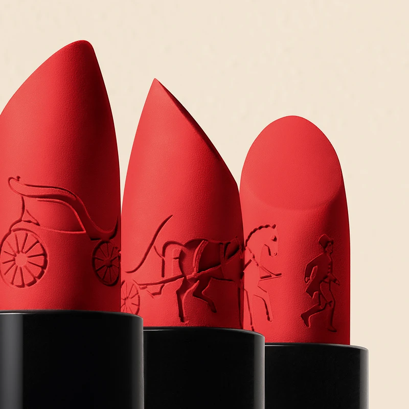 ROUGE HERMÈS 愛馬仕唇妝系列 限量版霧面唇膏#75 Rouge Amazone。 ROUGE HERMÈS 愛馬仕唇妝系列 限量版霧面唇膏#75 Rouge Amazone。