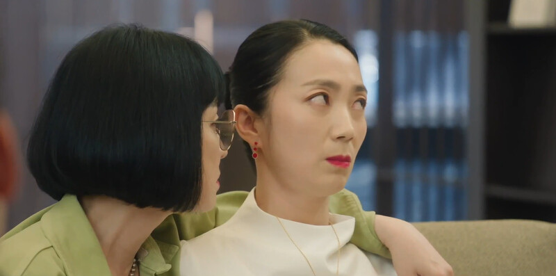 金姝怜(右)在劇中和金正蘭(左)互懟很是熱鬧 金姝怜(右)在劇中和金正蘭(左)互懟很是熱鬧