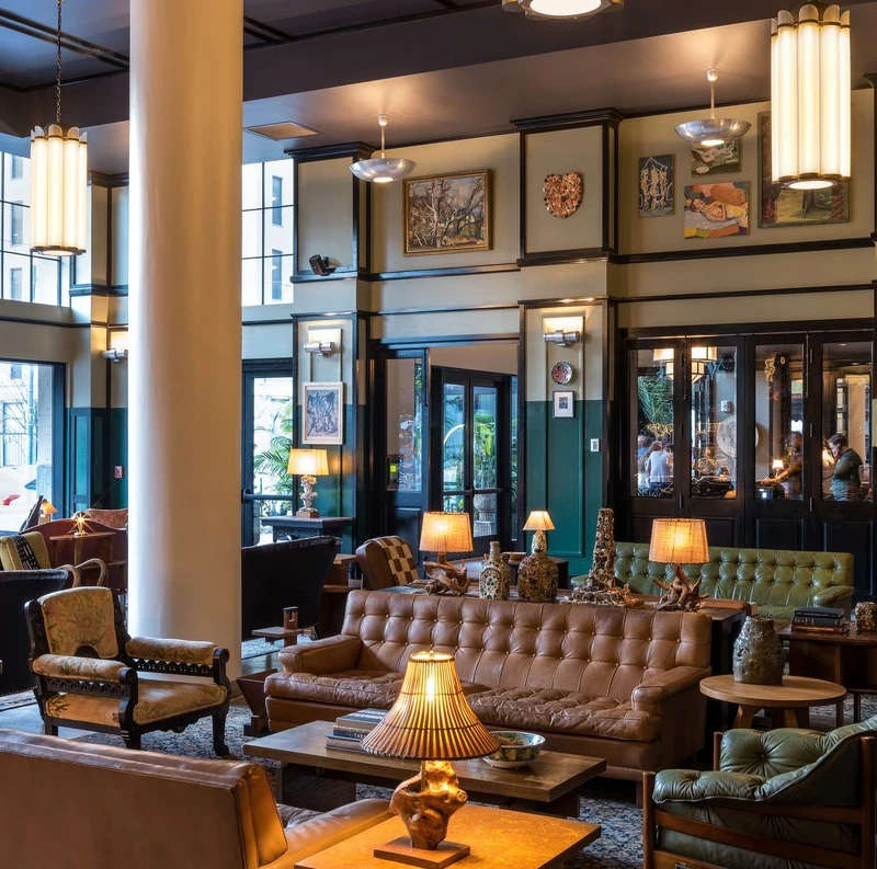 最大特色為寬敞的社交空間。 最大特色為寬敞的社交空間。