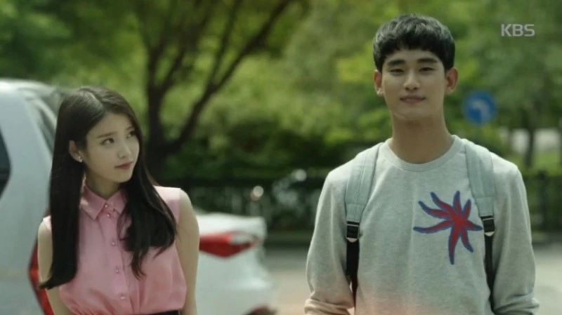  2015年《製作人的那些事》金秀賢與IU