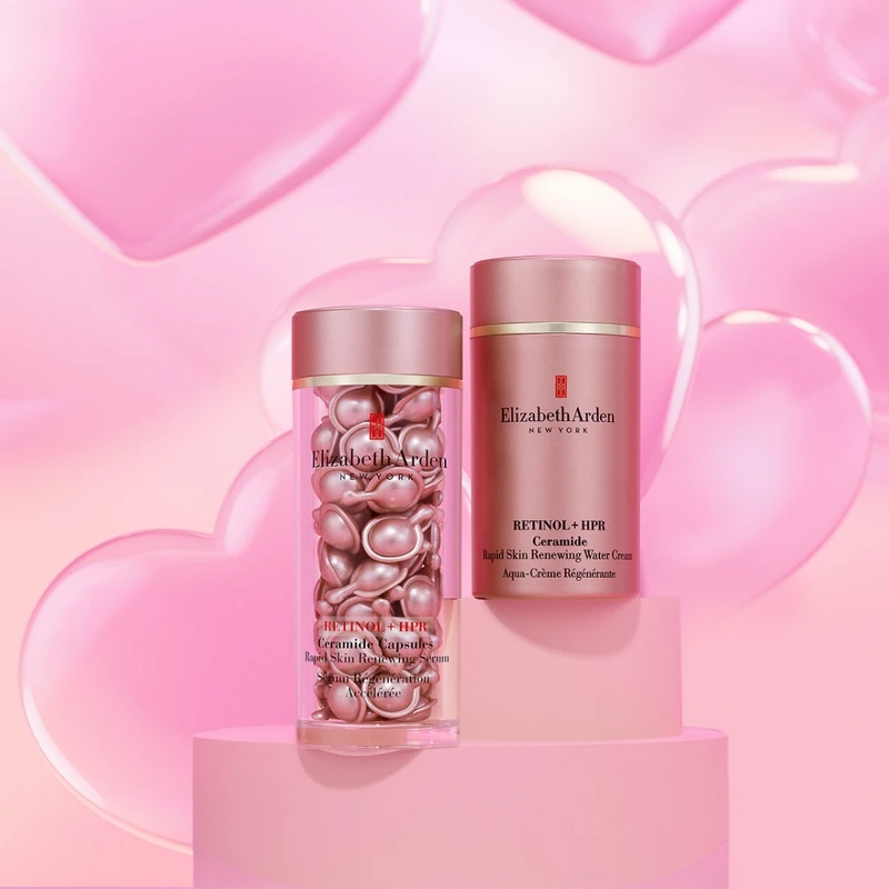 伊麗莎白雅頓新一代A醇撫紋雙星-「雙AA醇小粉膠」HPR玫瑰金抗痕膠囊與「少女霜」HPR玫瑰金抗痕水潤霜。