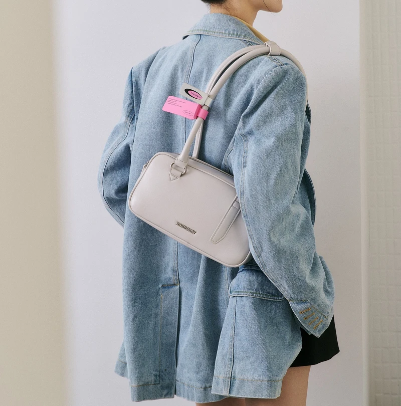 Kadi手提包(M)、Kadi手提包(L)，NT2,280、NT2,380。