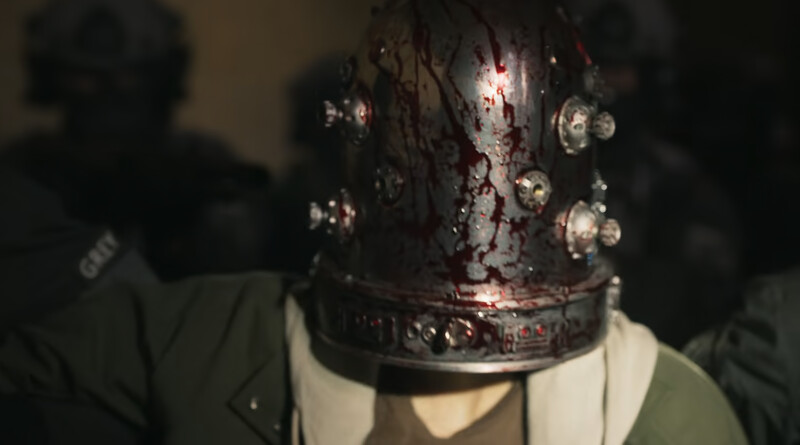 鄭秀仁被帶上染血的獵犬化學頭套。 鄭秀仁被帶上染血的獵犬化學頭套。