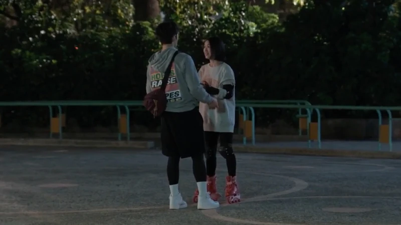 簡慶芬巧遇于向立。