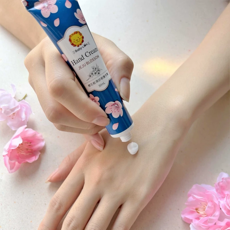 獅子寶寶Baby Lion櫻花輕潤舒敏護手霜,NT200 獅子寶寶Baby Lion櫻花輕潤舒敏護手霜,NT200