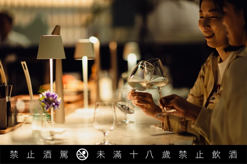 「煮山川」推出每個月限定時段的夜間無菜單料理套餐。 「煮山川」推出每個月限定時段的夜間無菜單料理套餐。