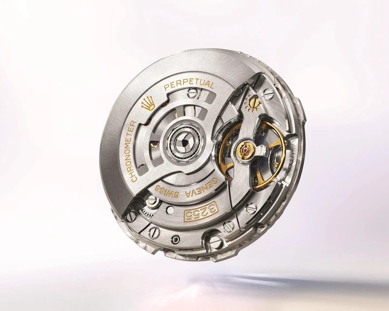 3255型恒動機芯©Rolex／Ulysse Fréchelin
