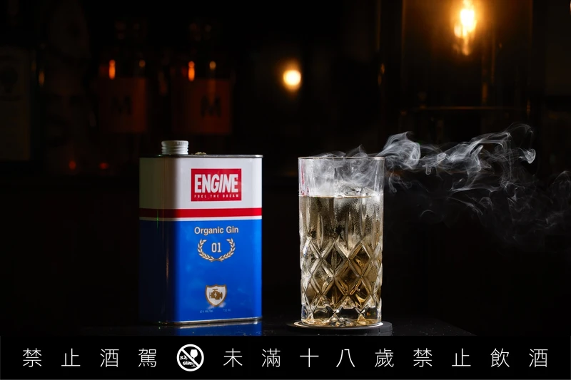 「BAR 4563」除了提供 Signatures 調酒與經典調酒,也有葡萄酒、Mocktail 可供應,選擇相當多元。 「BAR 4563」除了提供 Signatures 調酒與經典調酒,也有葡萄酒、Mocktail 可供應,選擇相當多元。