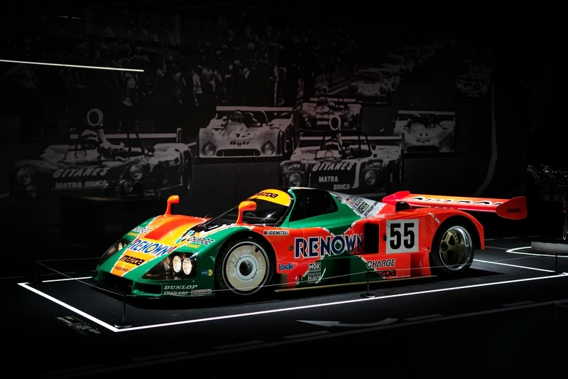 Mazda 787B賽車。 Mazda 787B賽車。