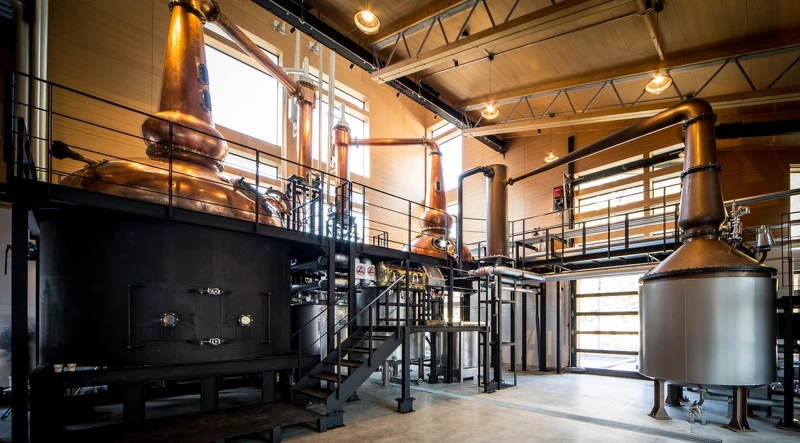 參觀酒廠需要事先預訂。 參觀酒廠需要事先預訂。