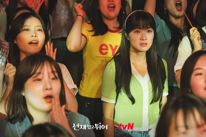 任率看如此適合活躍在舞台上的善宰,未來卻想不開自殺,不禁悲從中來 任率看如此適合活躍在舞台上的善宰,未來卻想不開自殺,不禁悲從中來