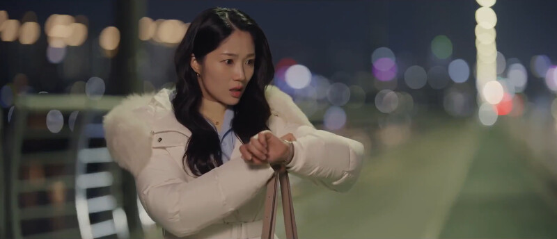 任率赴15年前的約只是大遲到,什麼人都沒見到 任率赴15年前的約只是大遲到,什麼人都沒見到