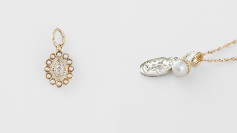 agete 10K淡水珍珠及鑽石墜飾,NT11,300、agete 10K SV淡水珍珠項鍊,NT12,300。 agete 10K淡水珍珠及鑽石墜飾,NT11,300、agete 10K SV淡水珍珠項鍊,NT12,300。